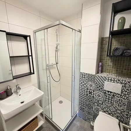 Δωμάτια σε οικογενειακή κατοικία K10 Living