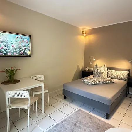 Δωμάτια σε οικογενειακή κατοικία K10 Living