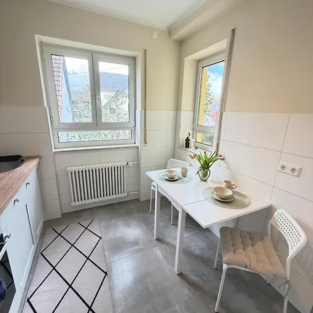 K10 Living Δωμάτια σε οικογενειακή κατοικία Καρλσρούη
